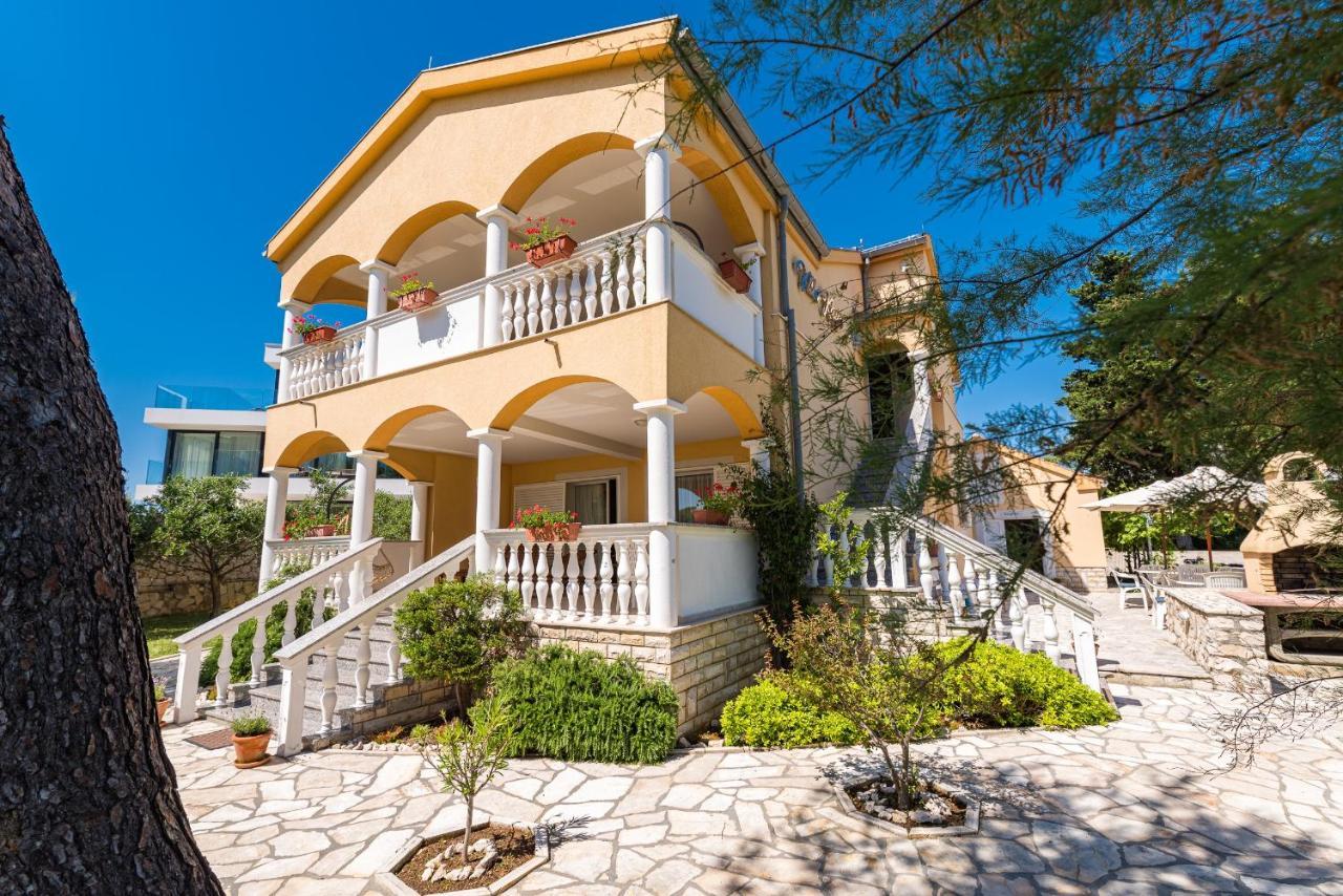 Beach Apartments Villa Kaya Сукошан Экстерьер фото